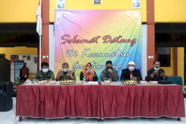 Koordinasi Muspika dan Relawan di Pendopo Kecamatan