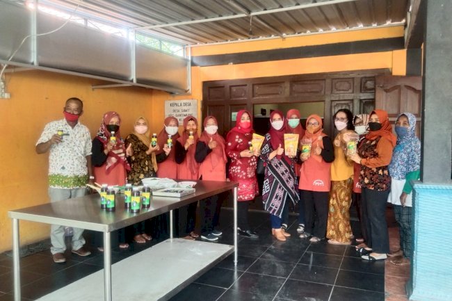 Kunjungan Ibu Wakil Bupati Klaten dan Camat Gantiwarno di Desa Sawit