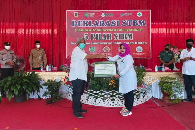 DEKLARASI STBM (Sanitasi Total Berbasis Masyarakat) 5 Pilar STBM Kecamatan Gantiwarno,