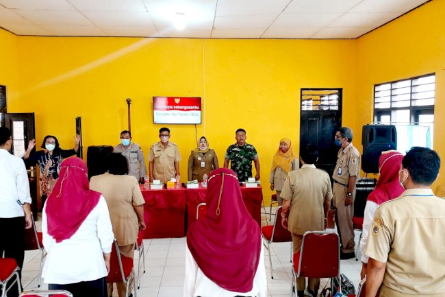 Rakor Percepatan Penurunan  Stunting Tingkat Kecamatan di Ruang Rapat Kecamatan Gantiwarno