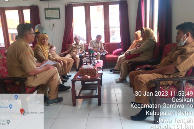 Rapat bersama dalam rangka Persiapan Penilaian Pelayanan Publik