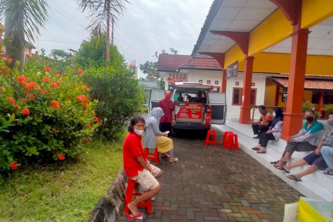 Pembayaran Pajak Kendaraan di Pendopo Kecamatan Gantiwarno