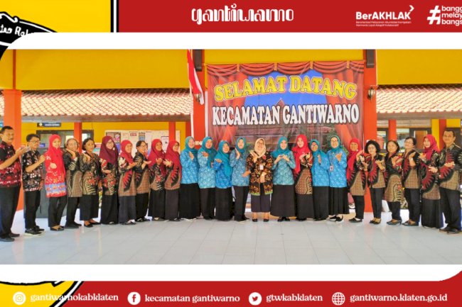 Desk Evaluasi Tertib Administrasi TP PKK Kecamatan