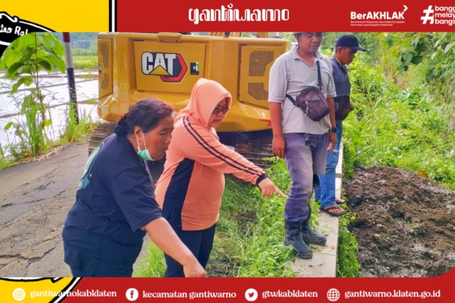 Pengerukan Aliran Sungai yang Mendangkal