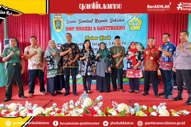 Acara Lepas Sambut Kepala Sekolah