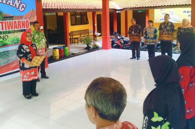 19 Tahun Gempa Bumi, Camat Gantiwarno Pimpin Apel Pagi dengan Doa untuk Korban