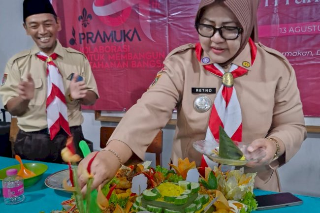 Camat Gantiwarno Pimpin Renungan Ulang Janji Pramuka di Malam Penuh Makna