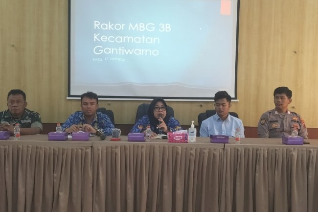 Perkuat Sinergi Lintas Sektor, Camat Gantiwarno Pimpin Rapat Koordinasi 3B Bersama Forkopimcam dan Stakeholder