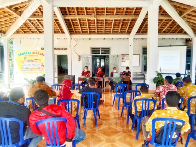 Bimtek Aplikasi Sipades di Desa Karangturi Kecamatan Gantiwarno