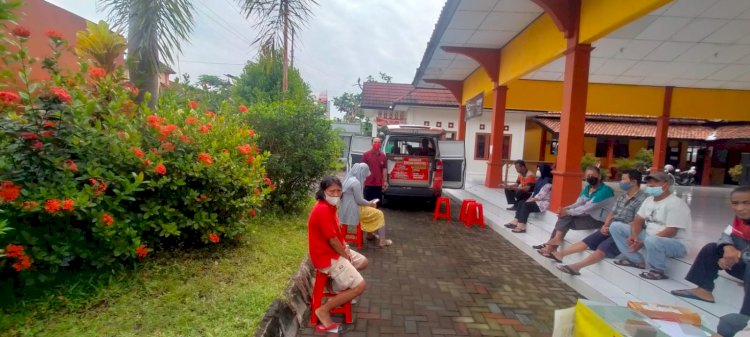 Pembayaran Pajak Kendaraan di Pendopo Kecamatan Gantiwarno
