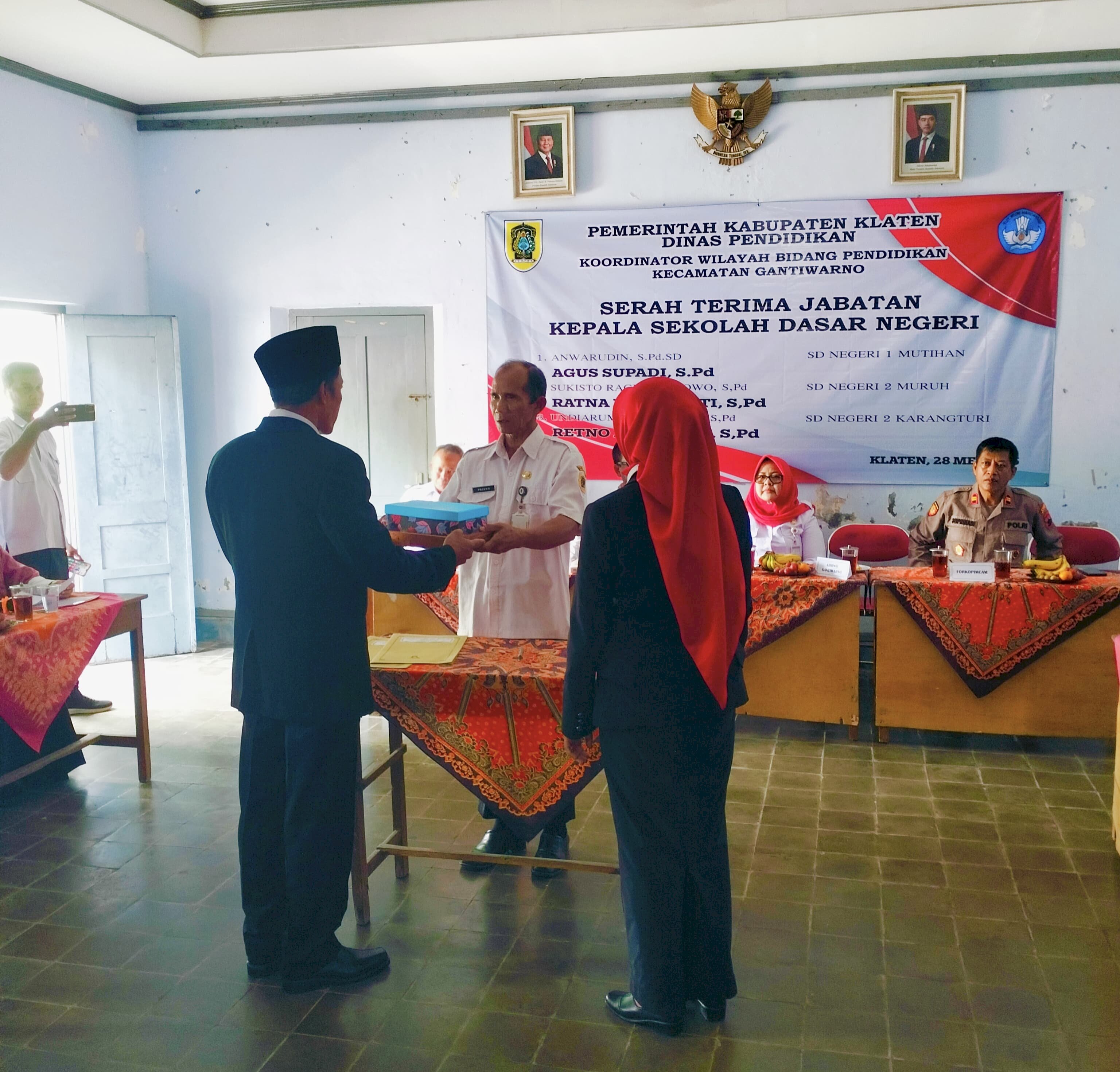 Serah Terima Jabatan Kepala Sekolah, Camat Gantiwarno Berharap Pendidikan Lebih Berkualitas
