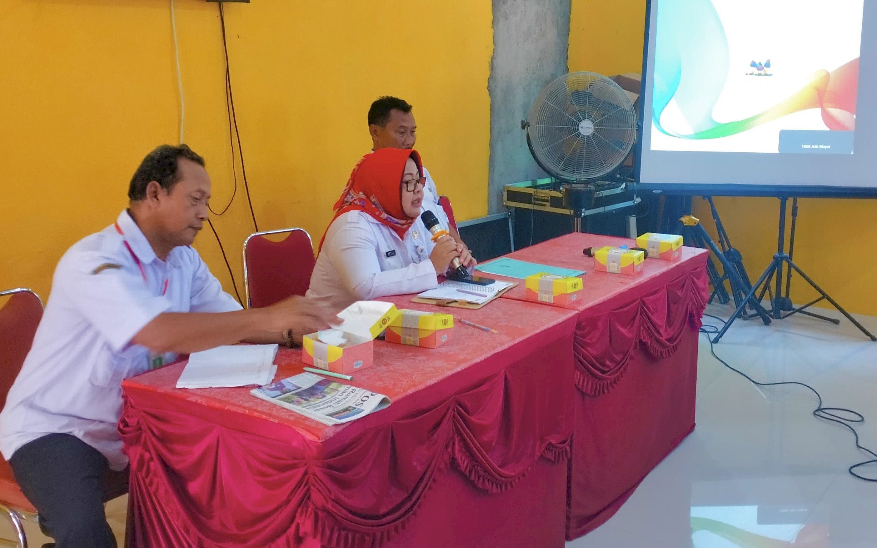 Camat dan Tenaga Ahli Dispermasdes Sosialisasi Ketahanan Pangan, Perangkat Desa Siap Beraksi