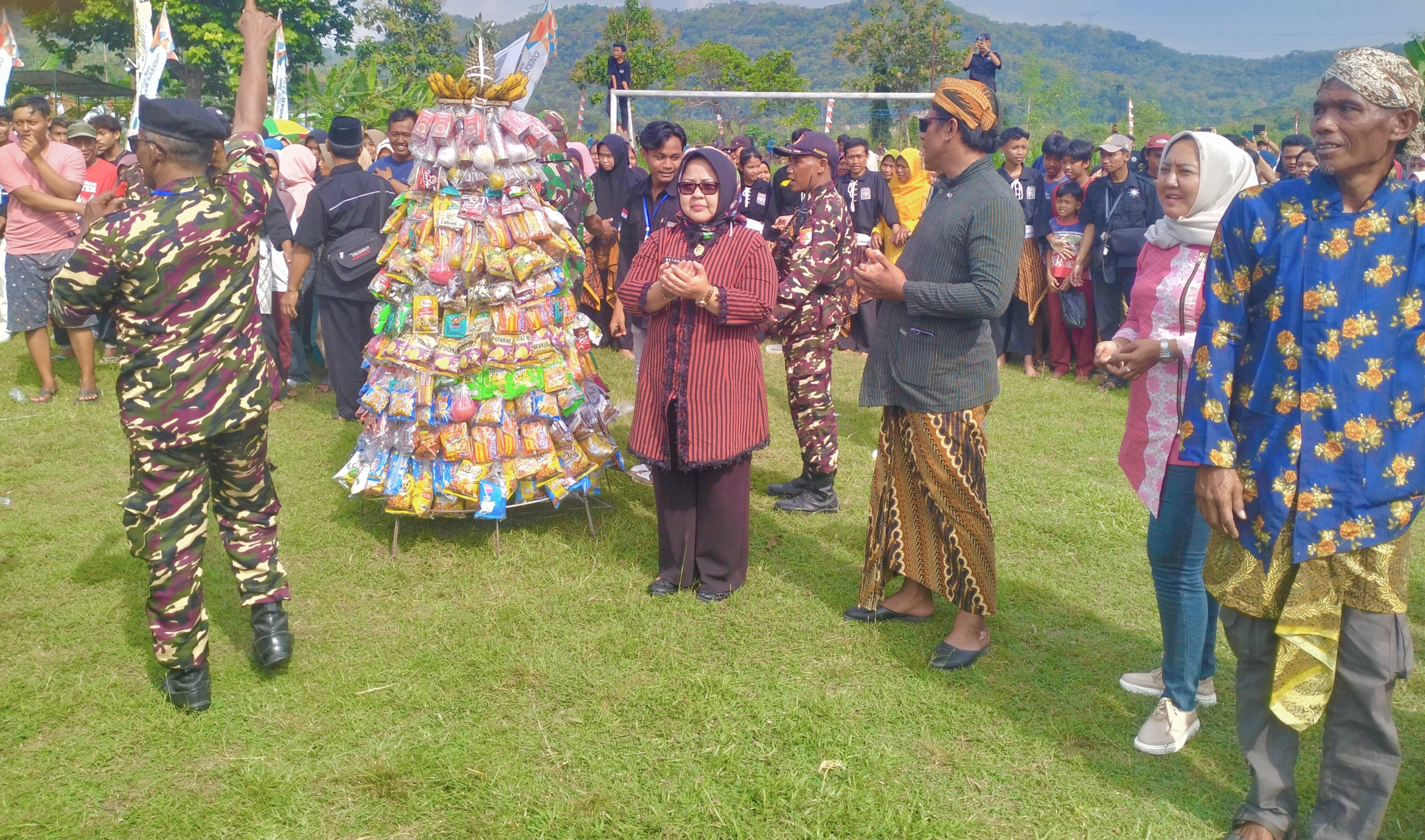 Acara Nyadran Tayub di Desa Ngandong, Camat Gantiwarno Ajak Lestarikan Budaya Lokal