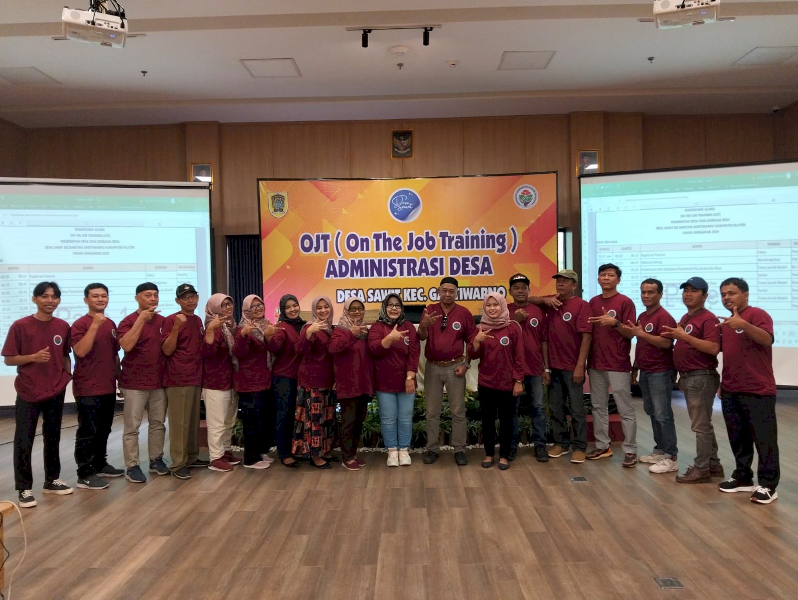 Camat Gantiwarno Sosialisasi OJT Administrasi Desa Sawit, Perkuat Pemerintahan Desa