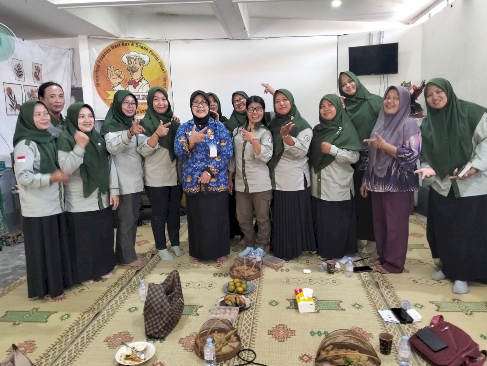 Bersama Kader Pembangunan Manusia, Camat Gantiwarno Bahas Strategi Peningkatan Kualitas SDM