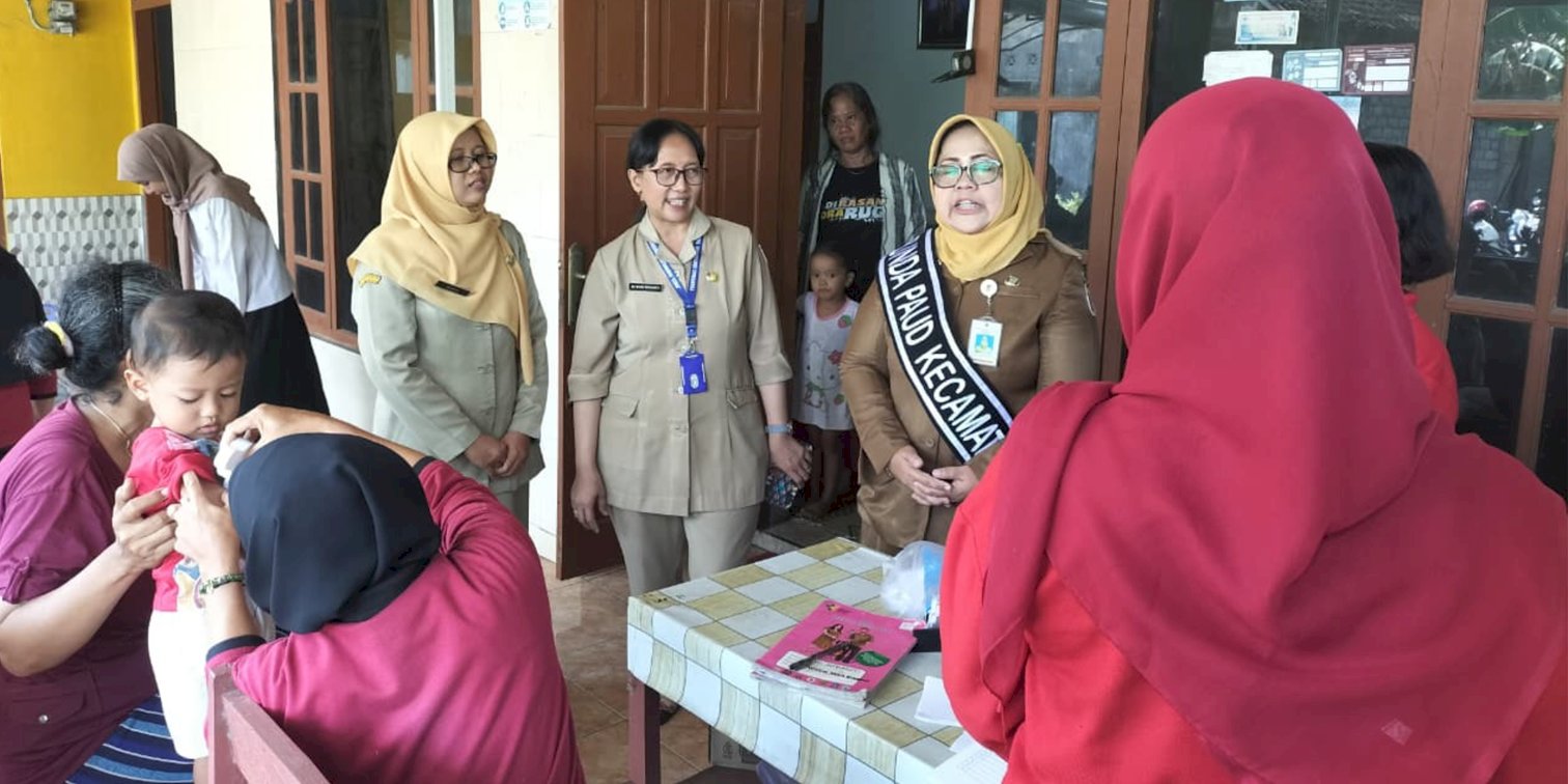 Pantau Gizi dan Kesehatan Anak, Bunda PAUD Gantiwarno Kunjungi PAUD Aisyiyah Terpadu & Posyandu Nusa Indah V