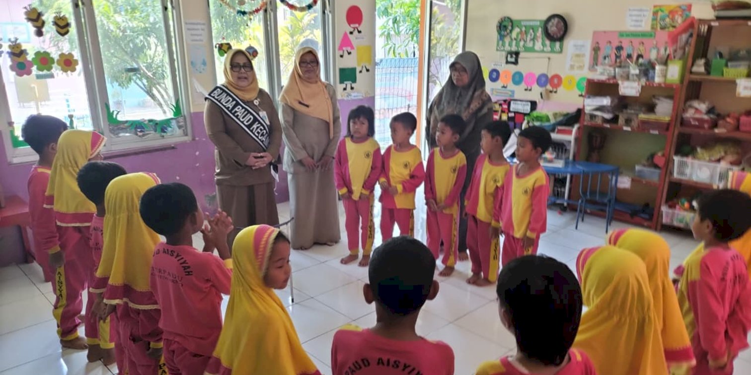 Pantau Gizi dan Kesehatan Anak, Bunda PAUD Gantiwarno Kunjungi PAUD Aisyiyah Terpadu & Posyandu Nusa Indah V