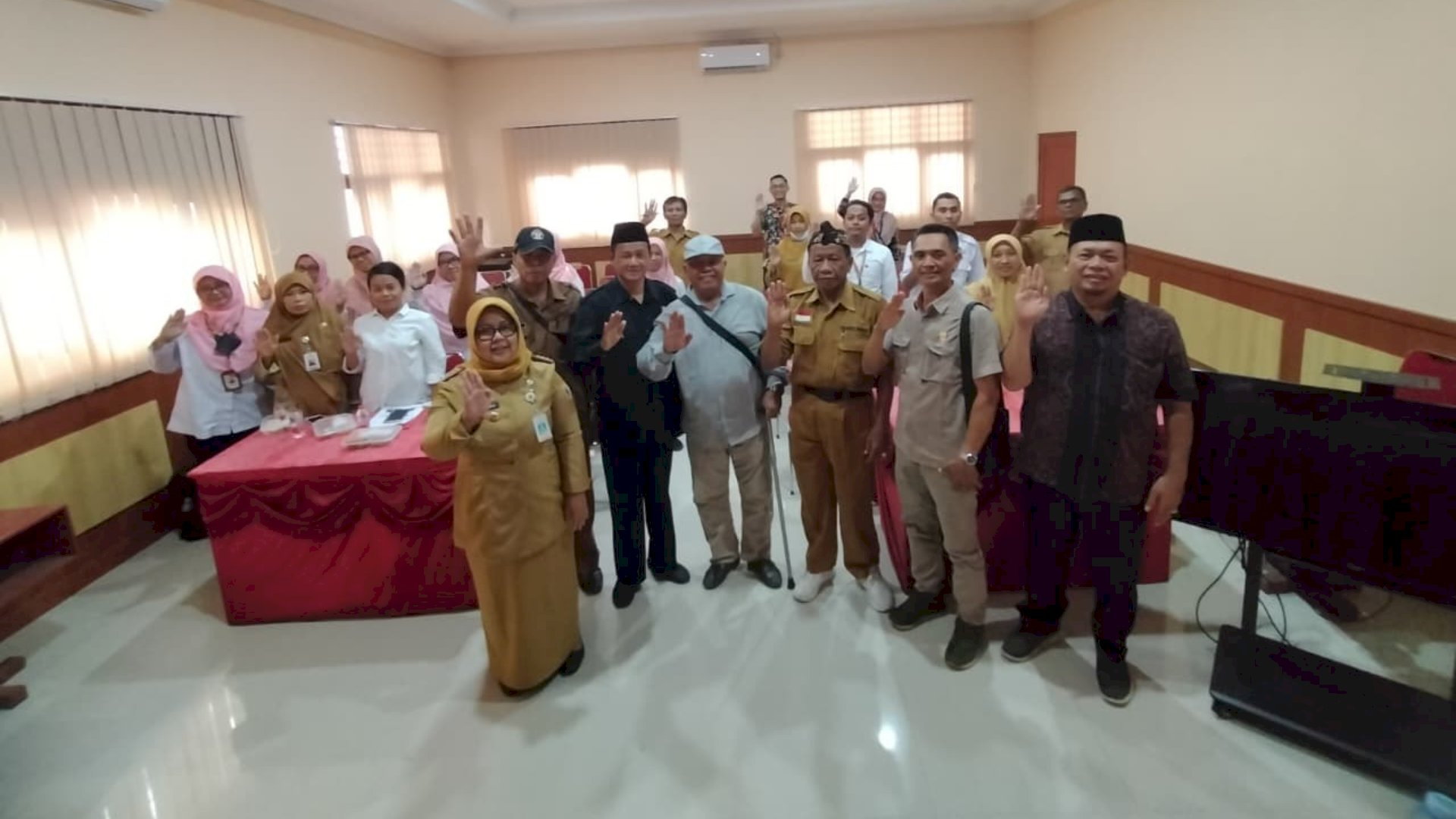 Perkuat Ideologi Bangsa, Kecamatan Gantiwarno Sosialisasikan Perda Tentang Pancasila