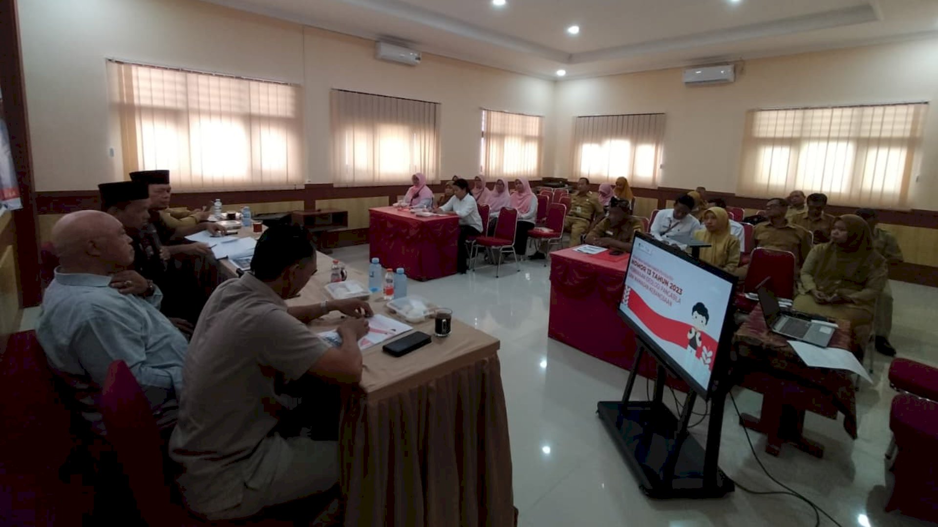 Perkuat Ideologi Bangsa, Kecamatan Gantiwarno Sosialisasikan Perda Tentang Pancasila