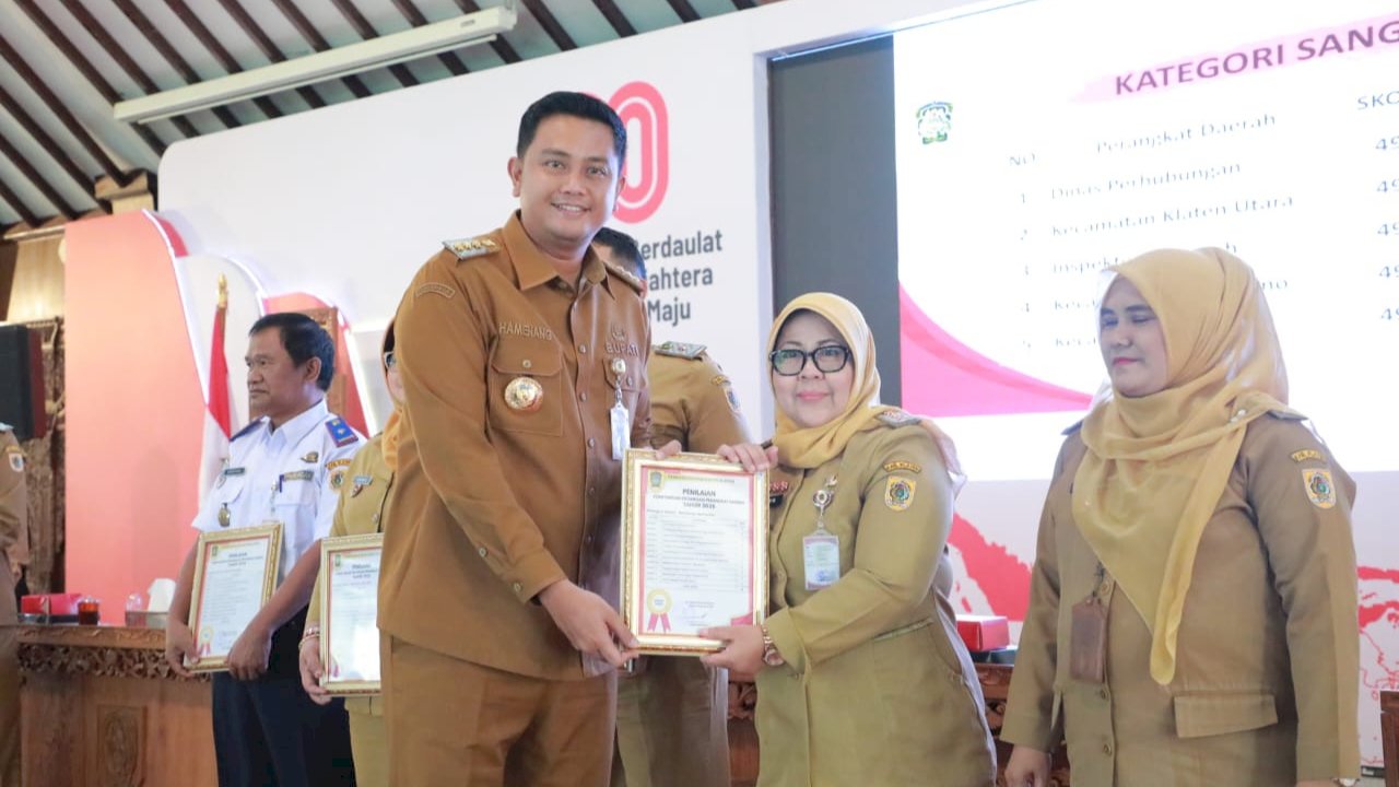 Camat Gantiwarno Sabet Tiga Penghargaan Sekaligus dari Bupati Klaten, Pelayanan Publik Juara I