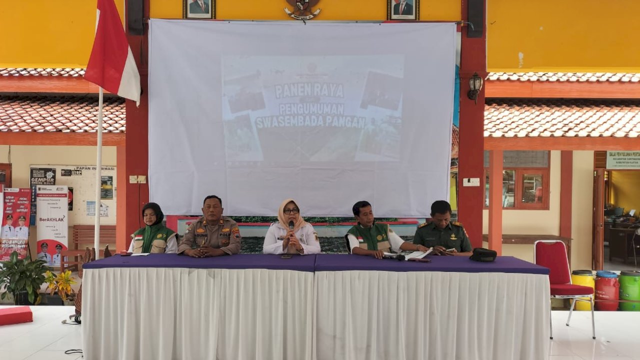 Panen Raya Nasional Disiarkan Langsung, Camat Gantiwarno Buka Kegiatan di Pendopo Kecamatan
