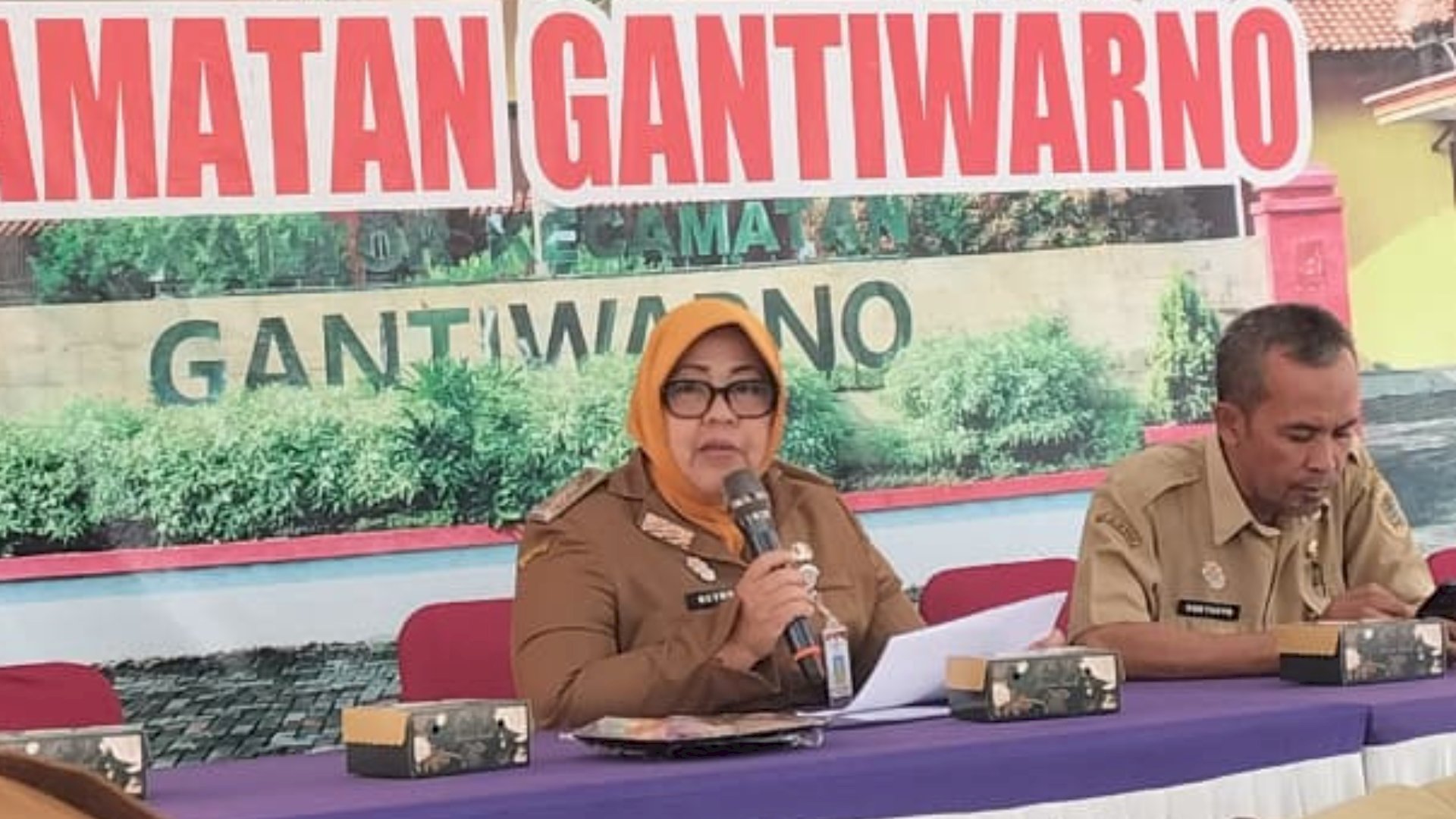 Camat Gantiwarno Sampaikan Progres Capaian PBB-P2 Masing-Masing Desa