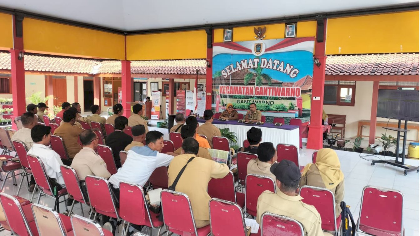 Camat Gantiwarno Sampaikan Progres Capaian PBB-P2 Masing-Masing Desa
