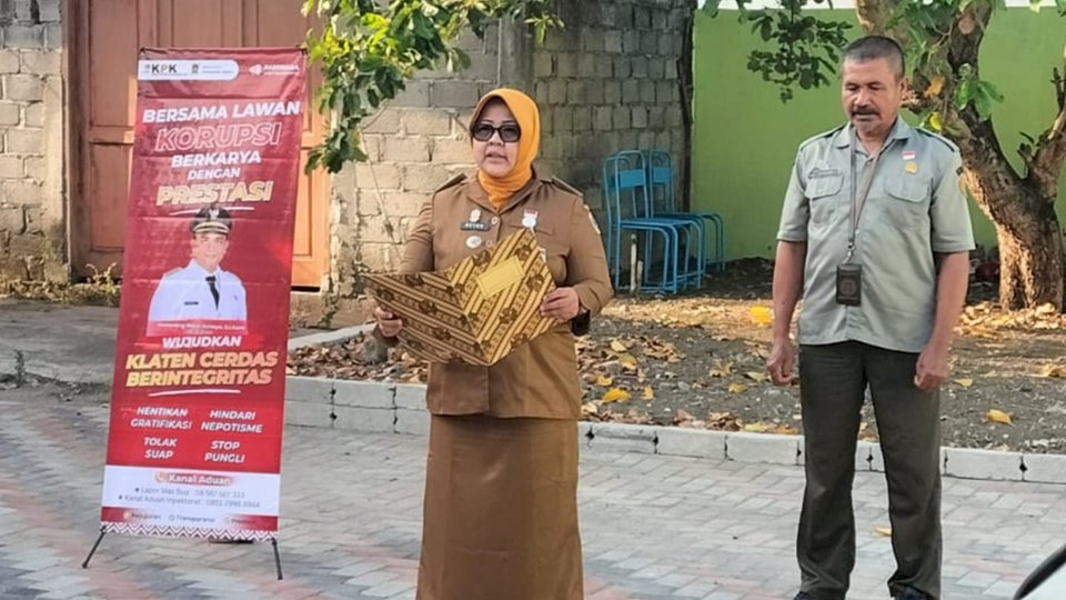 Apel Pagi Kecamatan Gantiwarno: Bersama Lawan Korupsi, Berkarya dengan Prestasi, Wujudkan Klaten Cerdas Berintegritas
