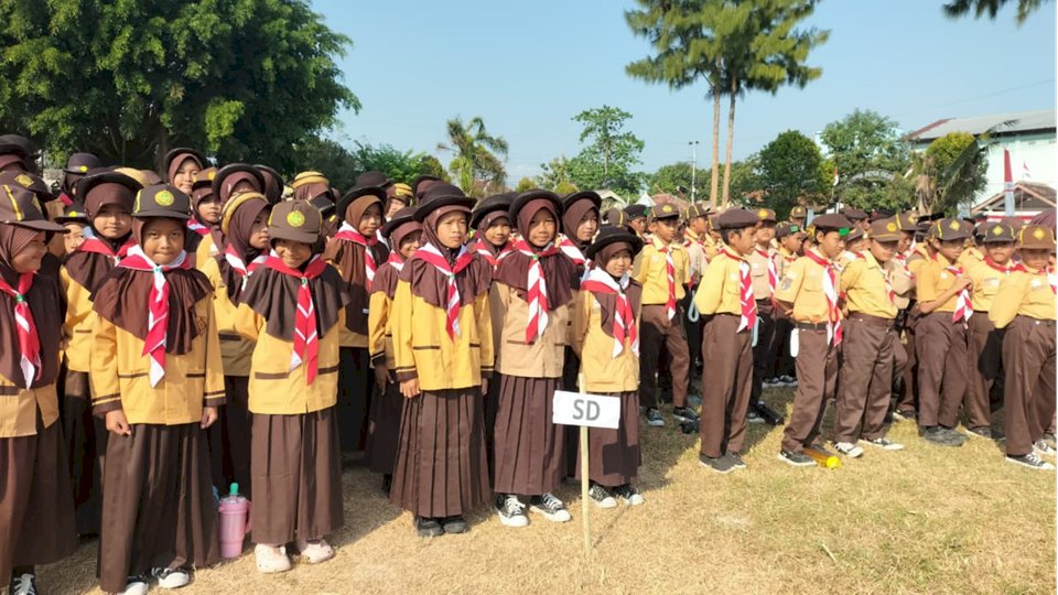 Camat Gantiwarno Ikuti Upacara Hari Pramuka ke-65 di Lapangan Maruto Gesikan