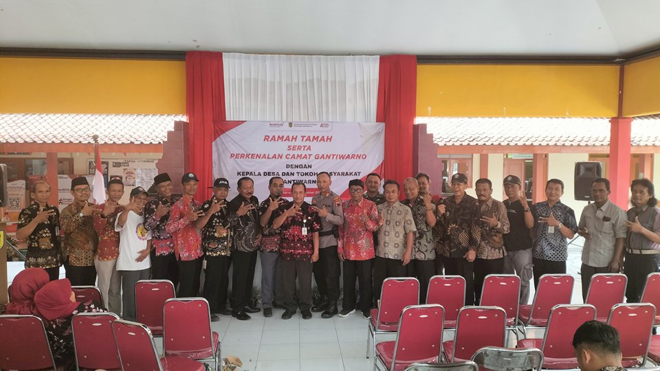 Ramah Tamah dan Perkenalan Camat Gantiwarno dengan Kepala Desa serta Tokoh Masyarakat