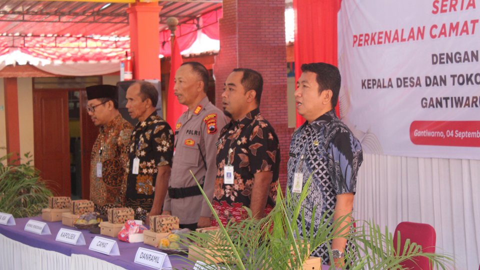 Ramah Tamah dan Perkenalan Camat Gantiwarno dengan Kepala Desa serta Tokoh Masyarakat