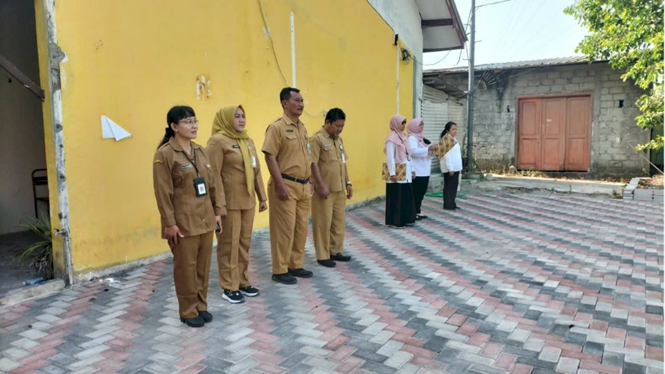 Apel Pagi Kecamatan Gantiwarno, Camat Dorong Pejabat Struktural Bergantian Menjadi Pembina Apel